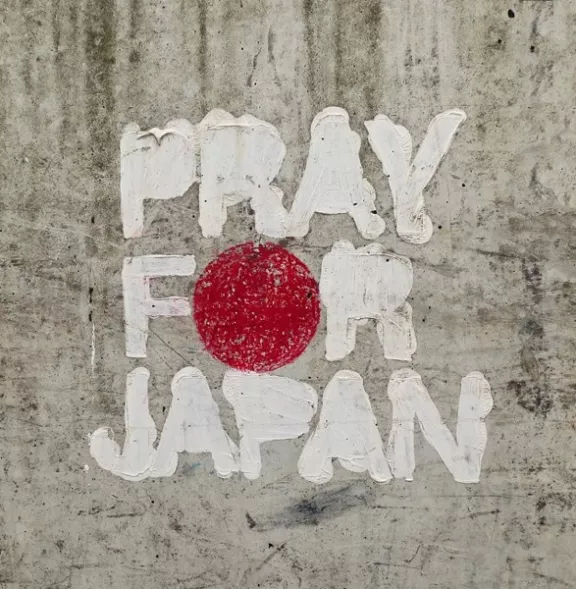 DE Hamburg pray for japan fukushima