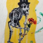 robi the dog skeleton w. flowers