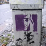 DE Berlin bird and face