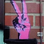 DE Hamburg peace sign