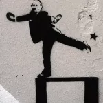 DE Hamburg on one leg with star