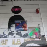 DE Hamburg wall and vinyl