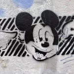 DE Hamburg Mickey Mouse shooting self