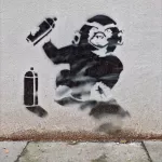 DE Hamburg monkey spraying