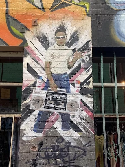 AU Melbourne boom box ph Novy