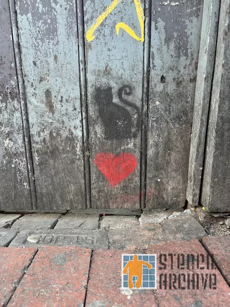 LA New Orleans French Quarter Cat and Heart