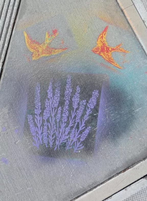SF Tenderloin birds and lavender ph Lynn Ray