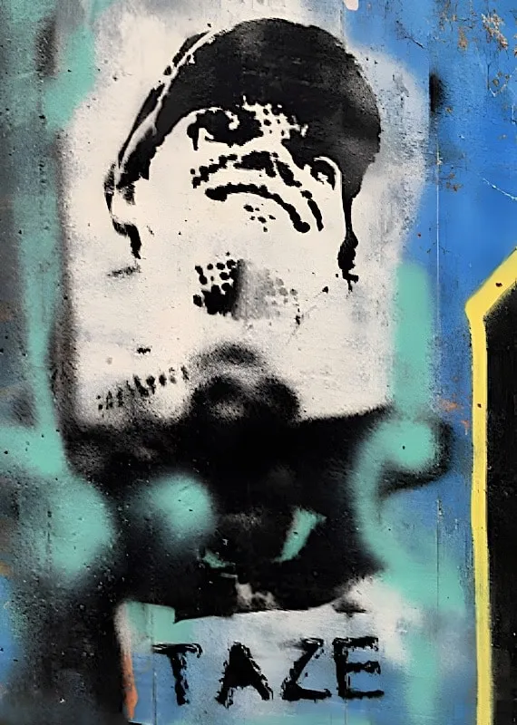 Taze male looking up ph TXMX