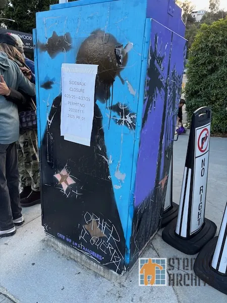 Ricardo Tomasz Hollywood utility box 02