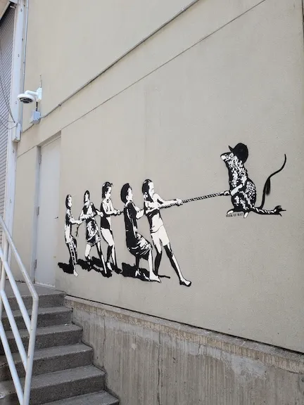 Blek Le Rat tug of war