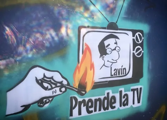 CL Santiago Lavín Burn your TV