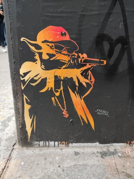 FR Paris Star Wars Yoda Skrull Avatar