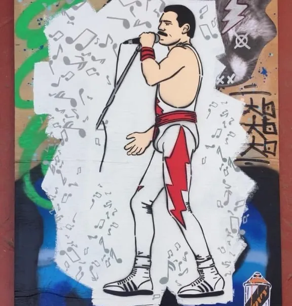 Jeremy Novy Freddie Mercury