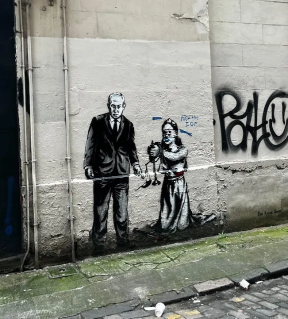 The Rebel Bear UK Glasgow IL finger on justice