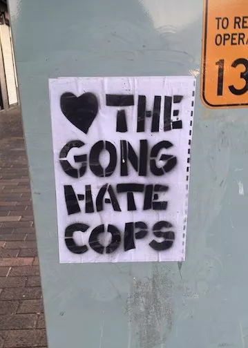 AU NSW Love the Gong