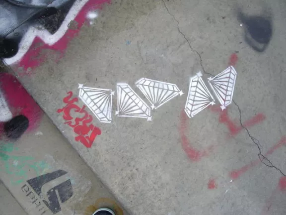 CA crisp diamonds