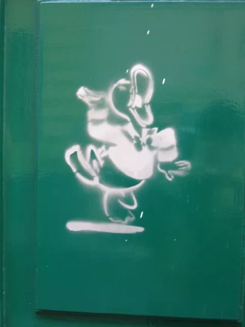 AT Vienna happy duck