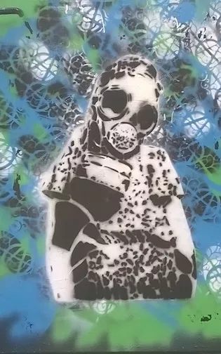 A Inside Heart Gas mask kid