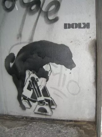 Dolk Barcelona humping R2-D2
