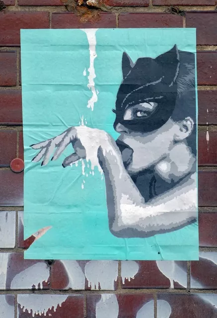 liz art berlin Hamburg cat mask licking milk