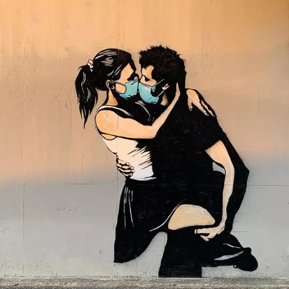 Pobel masked kissers photo tore stale moen for BSA