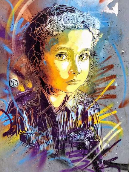 C215 Nina with Flowers ph iptrucs