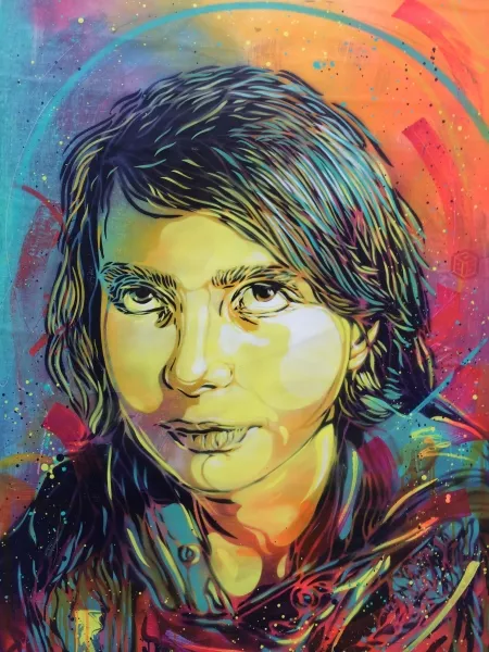 C215 Nina01