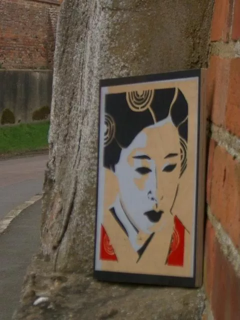 UK Carve Geisha