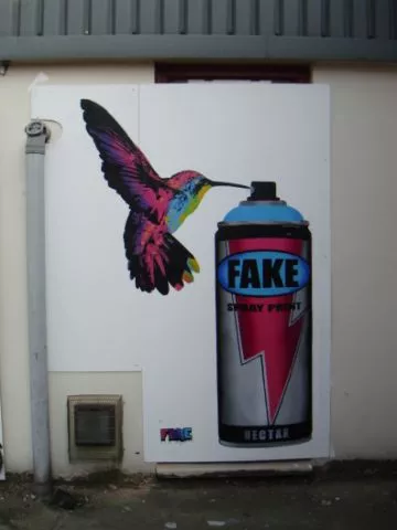 NL_FAKE London02