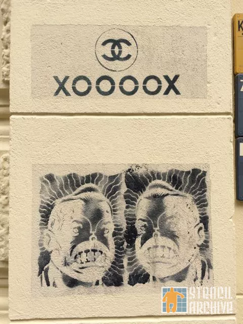 XOOOOX Chanel Logo