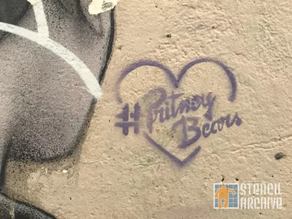FR Paris Belleville Pritney Bears