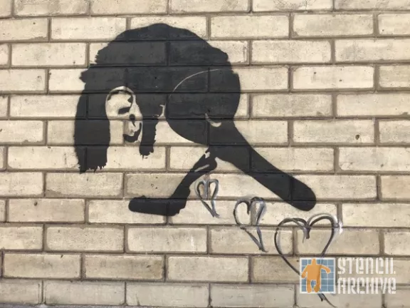 FR Paris Belleville masked face