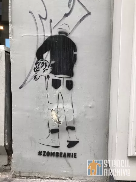 FR Paris Zombeanie flower sower Le Marais