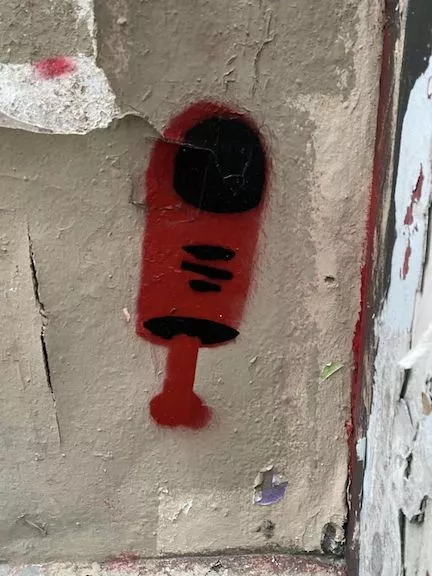 FR Paris finger bone ph Novy