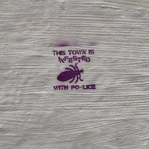DE Berlin Po-Lice Infested