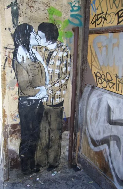 DE Berlin kissing