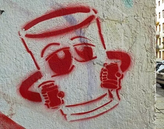 DE Berlin smiling cup