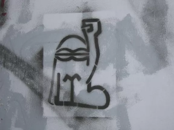 DE Berlin creature 02