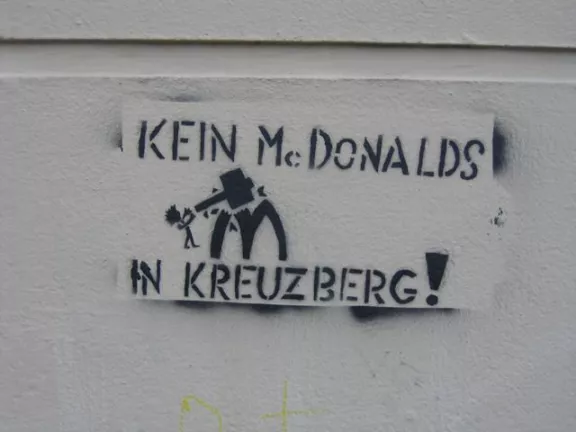 DE Berlin smash McDonalds
