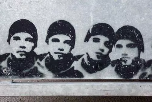 DE Munich four men