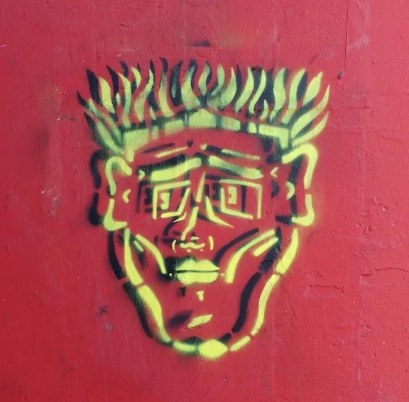 DE Hamburg face looking right ph TXMX