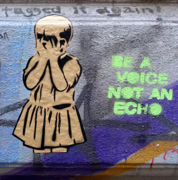 DE Hamburg kala be a voice not an echo