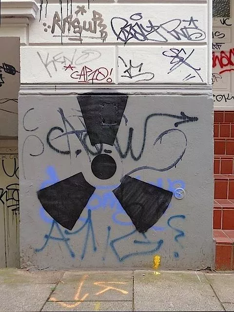 DE Hamburg nuclear symbol