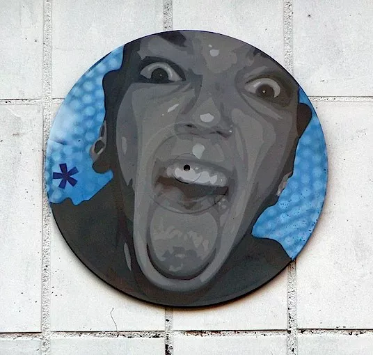 DE Hamburg tongue out vinyl