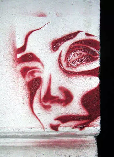 DE Hamburg female close up