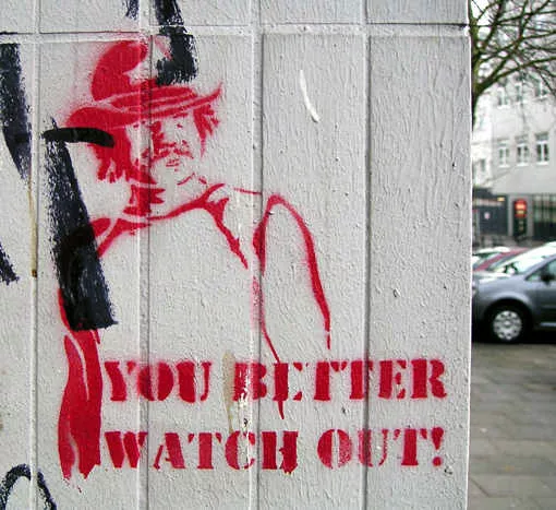 DE Hamburg watch out
