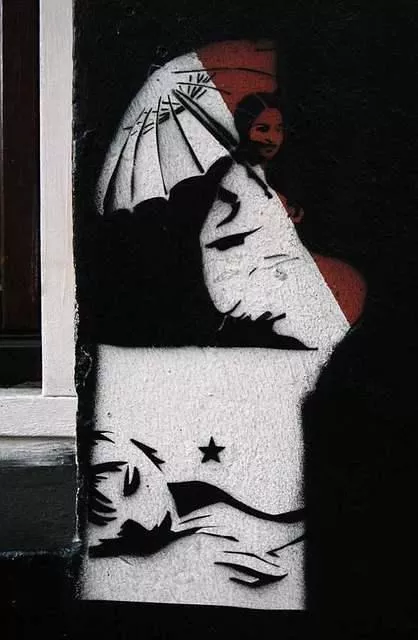 DE Hamburg under umbrella