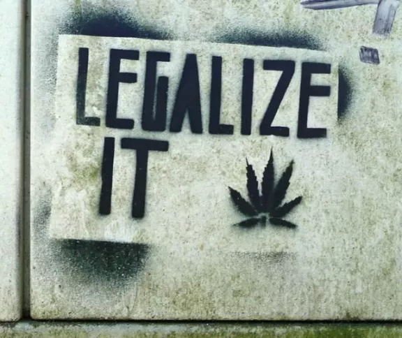 DE Hamburg legalize cannabis