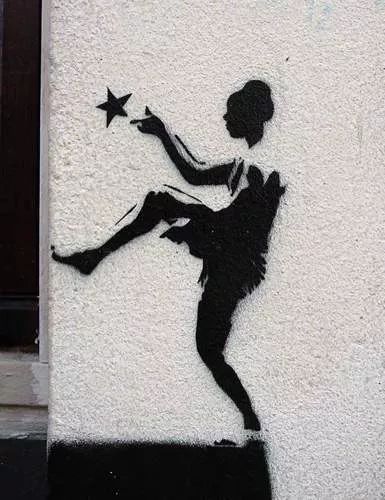 DE Hamburg one leg with star