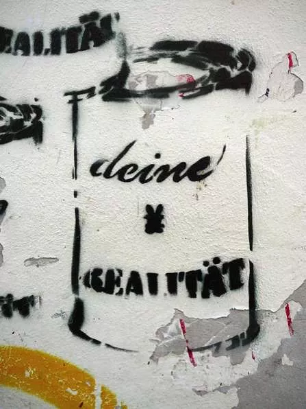 DE Hamburg cans detail